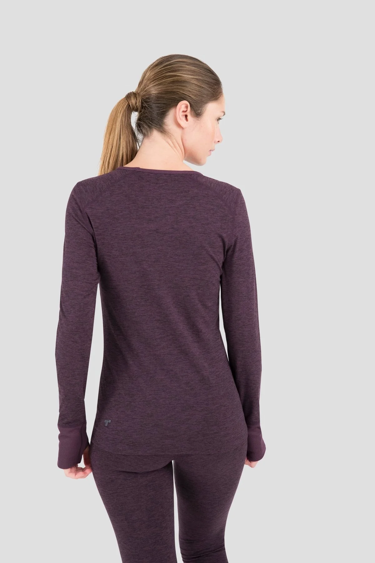 2.0 Women's Cloud Nine Midweight Performance Baselayer Scoop Shirt - W8214 - Image 5